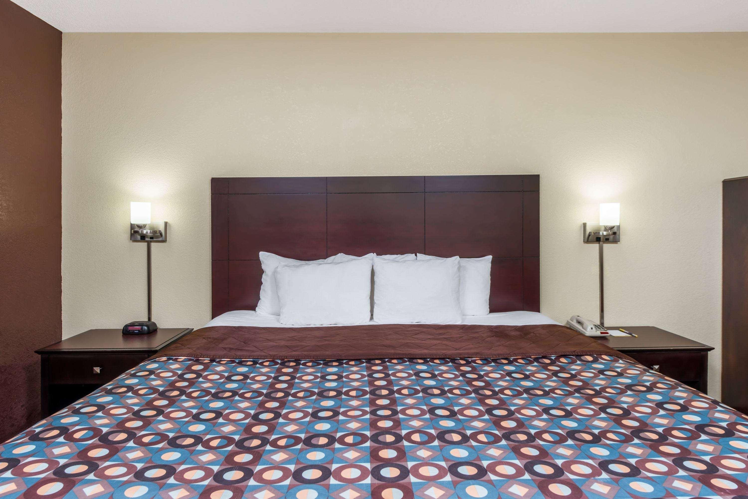 Days Inn & Suites By Wyndham Casey Zewnętrze zdjęcie