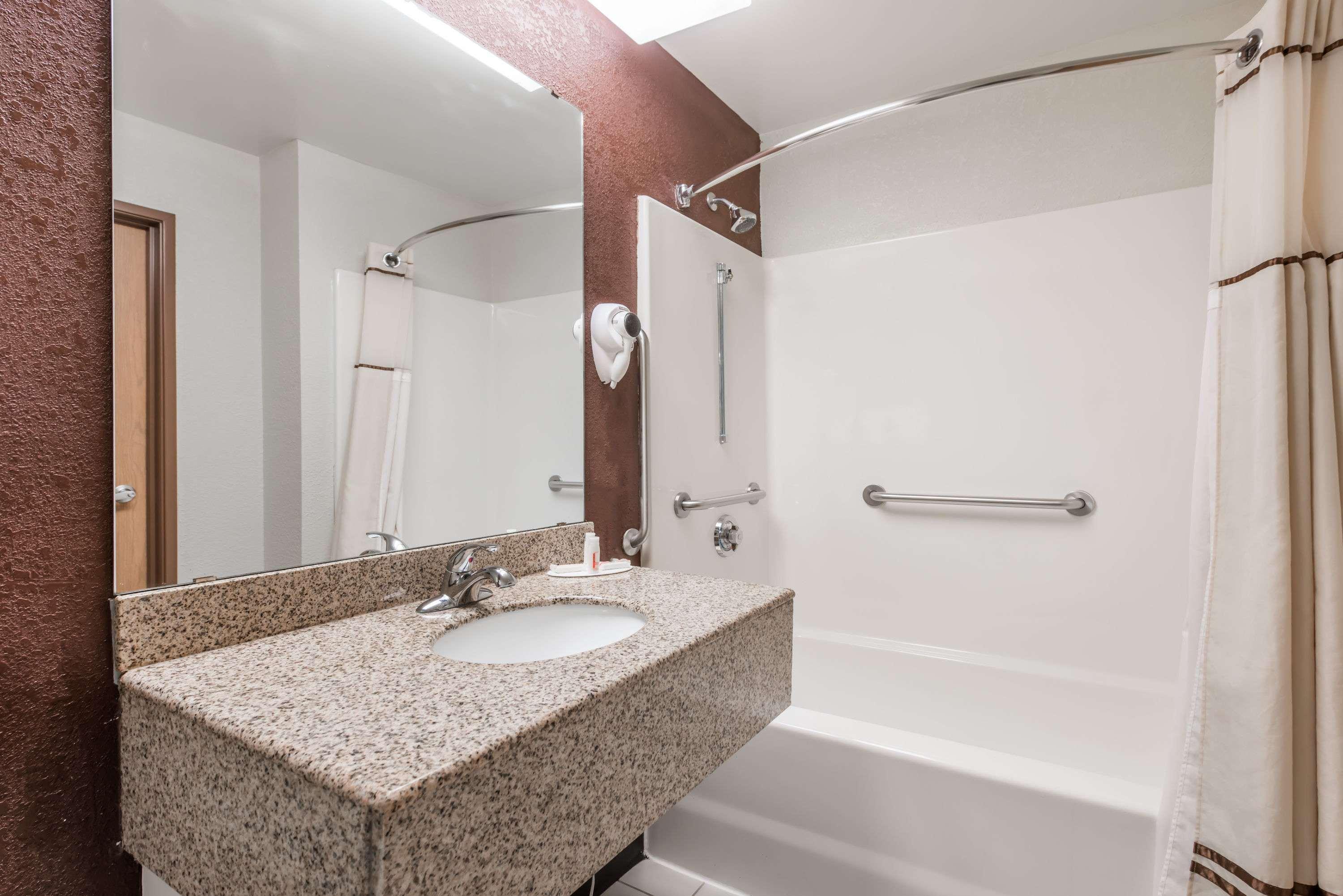 Days Inn & Suites By Wyndham Casey Zewnętrze zdjęcie