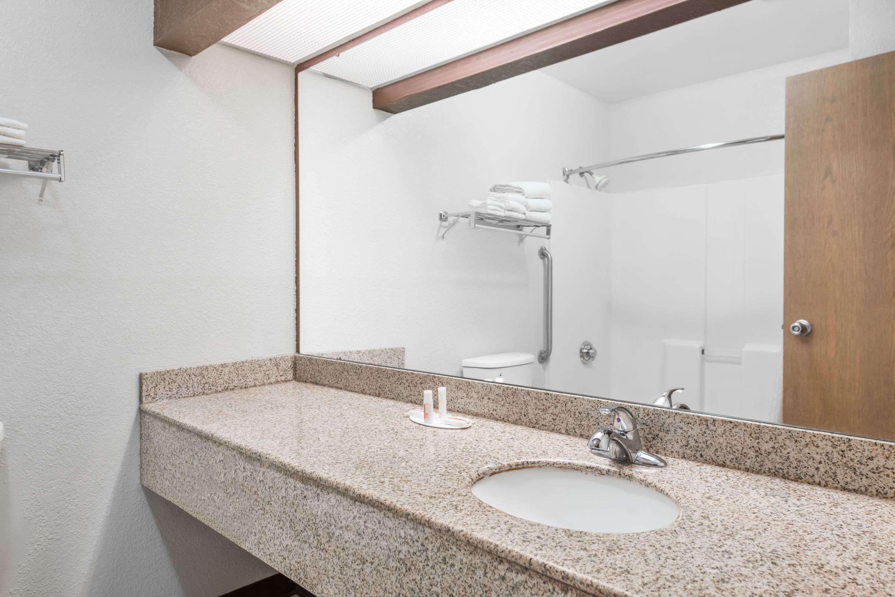 Days Inn & Suites By Wyndham Casey Zewnętrze zdjęcie